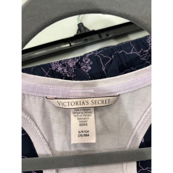 Victoria's Secret PJ Set - Picture 8 of 8